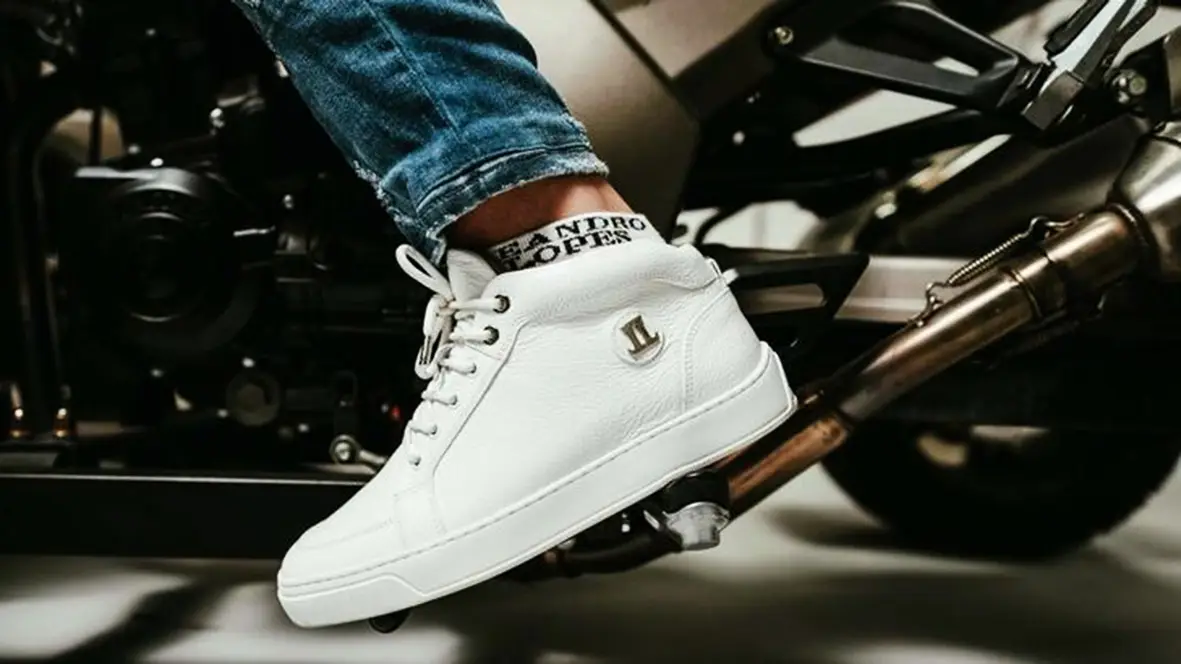 ترجمه فارسی از زبان ترکی رند مد آلمانی لئاندرو لوپس: به عنوان یک برند، قصد داریم از طریق ترکیه به کشورهای خاورمیانه